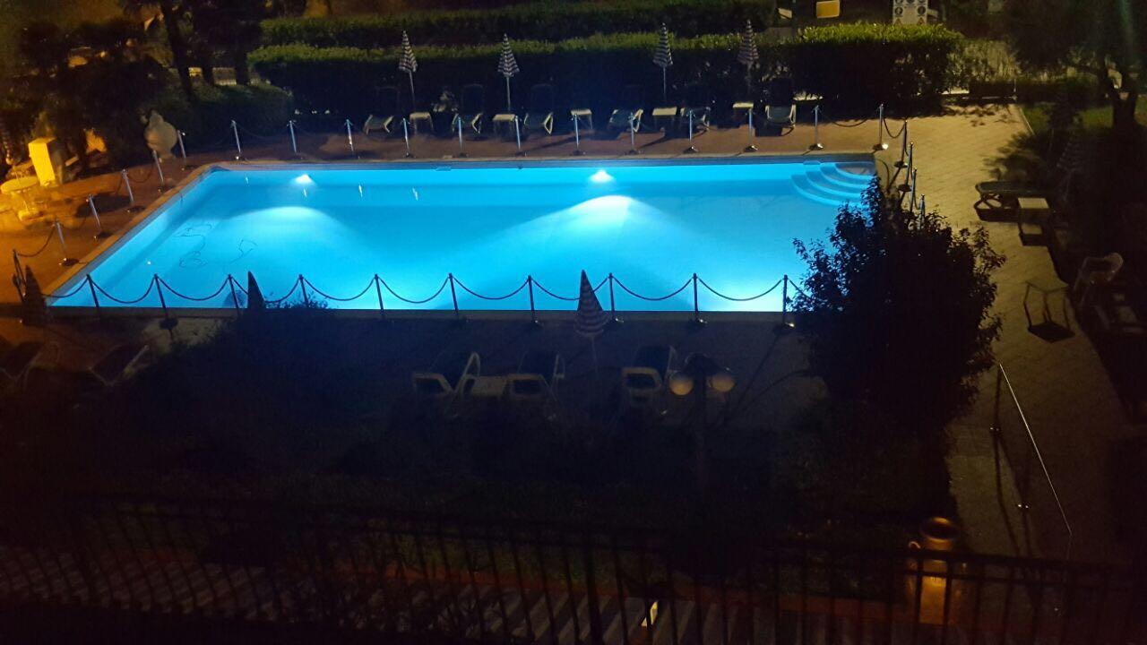 Hotel Oceano Peschiera del Garda Exterior photo