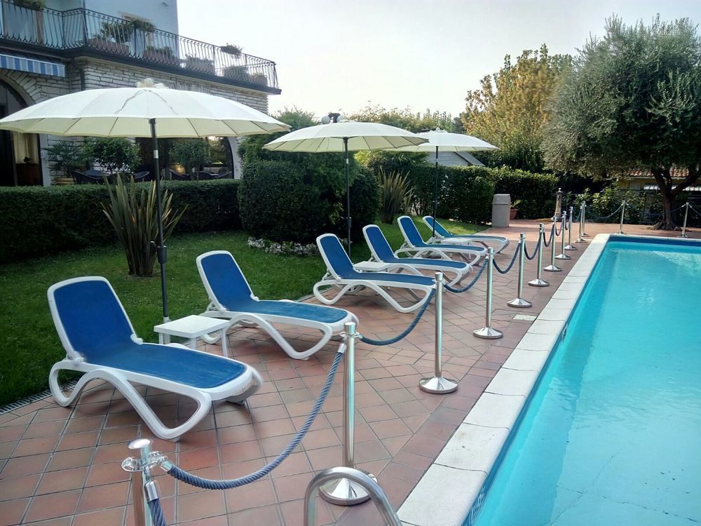 Hotel Oceano Peschiera del Garda Exterior photo