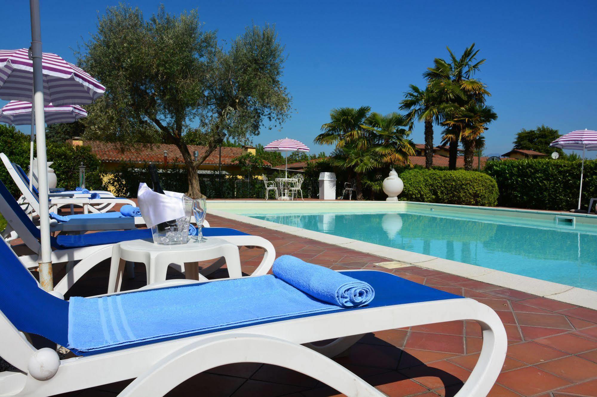 Hotel Oceano Peschiera del Garda Exterior photo